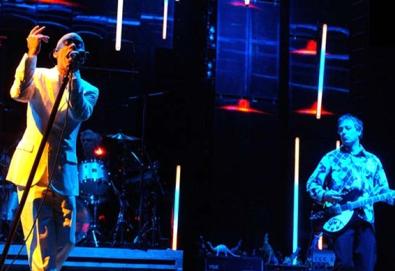 Último single do R.E.M. ganha duas versões em vídeo; veja "We All Go Back to Where We Belong"