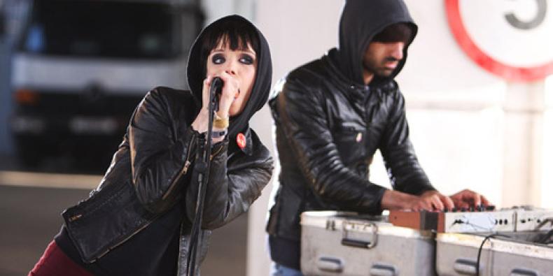 Crystal Castles em setembro no Brasil; o duo se apresenta no Rio e em São Paulo
