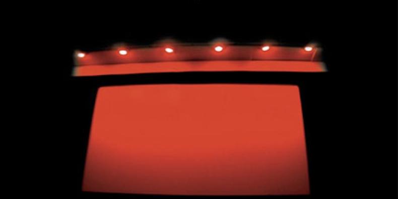 Interpol anuncia edição comemorativa dos dez anos de 'Turn on the Bright Lights'