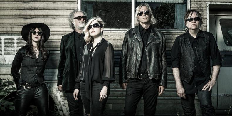 Filthy Friends anuncia álbum de estreia
