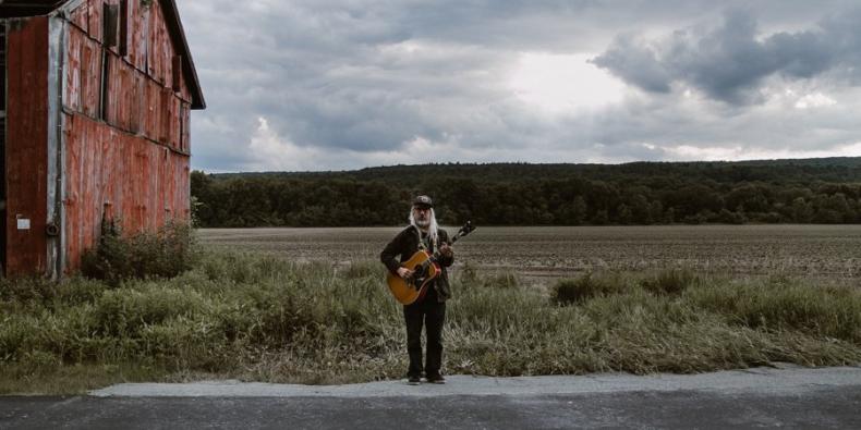J Mascis anuncia novo álbum; Ouça o single