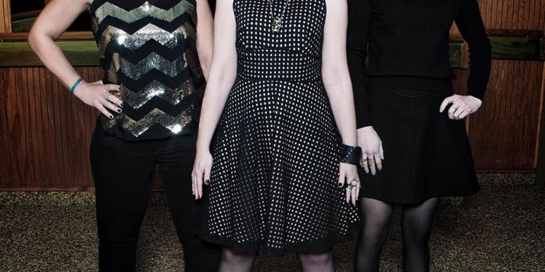 Sleater-Kinney lança música produzida por St. Vincent