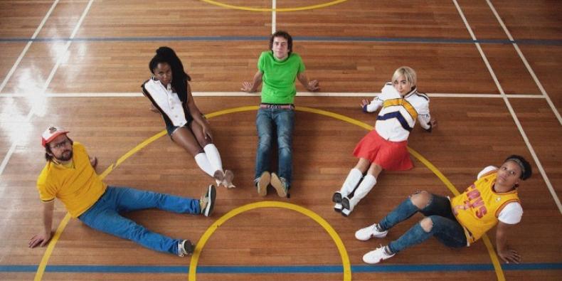 Confira a nova música do The Go! Team