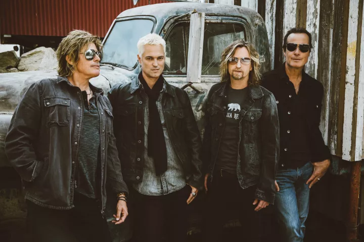 Stone Temple Pilots Stone Temple Pilots