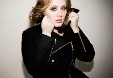 Adele cancela os shows restantes de 2011