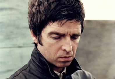 Noel Gallagher disponibiliza "Alone On The Rope"; faixa não estará em seu álbum de estreia