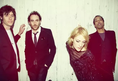 Ouça o novo álbum do Metric: "Synthetica"