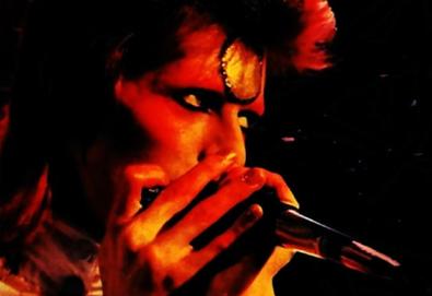 "The Rise and Fall of Ziggy Stardust and the Spiders From Mars" completa 40 anos com edição comemorativa