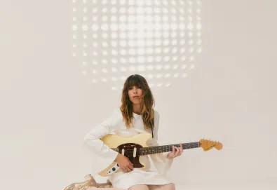 Ouça: Melody's Echo Chamber — "The House That Doesn't Exist"