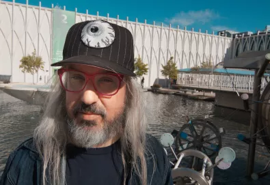 J Mascis