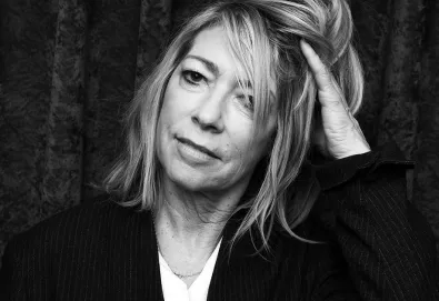 Kim Gordon lança seu primeiro single solo, "Murdered Out"