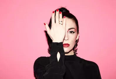 Kristin Kontrol lança música inédita - "Baby Are You In?"