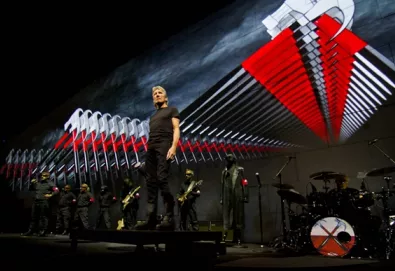 Roger Waters causa revolta ao comparar judeus aos nazistas