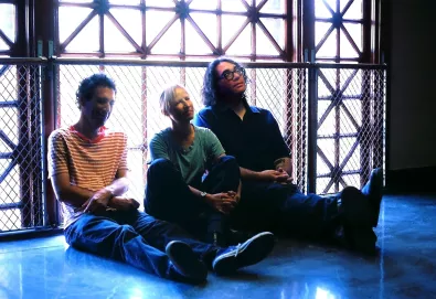 Vídeo: Yo La Tengo faz versão de "Friday I'm in Love", do The Cure