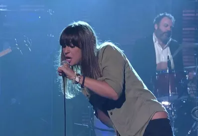 Cat Power - "Metal Heart" (Late Show with David Letterman)