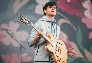 Vampire Weekend anuncia primeiro concerto em quatro anos