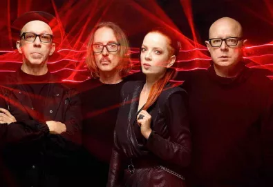 Vídeo: Garbage — “No Gods No Masters”