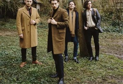 B-side: Arctic Monkeys - “Anyways”