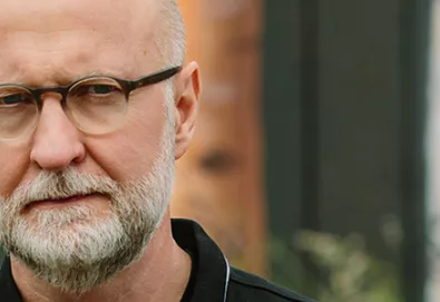 Bob Mould anuncia novo álbum; Ouça o single “Sunshine Rock”