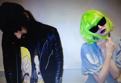 Crystal Castles confirma lançamento do primeiro álbum com a nova vocalista