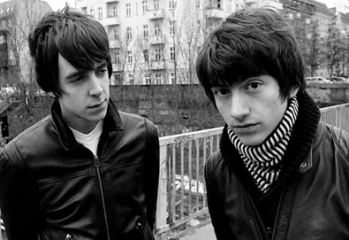 Alex Turner fala sobre futuro do Last Shadow Puppets