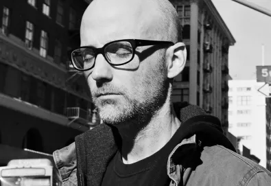 Moby anuncia novo álbum, 'Everything Was Beautiful, And Nothing Hurt'; Veja o video do single 'Like A Motherless Child'