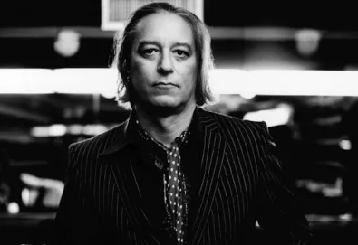 Novo álbum de Peter Buck terá participações de membros do Wilco e Nirvana