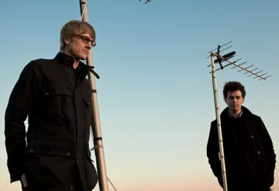 Simian Mobile Disco divulga novo single; ouça aqui