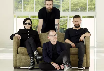 The Cranberries lança o primeiro single de seu último álbum com a voz de Dolores O’Riordan