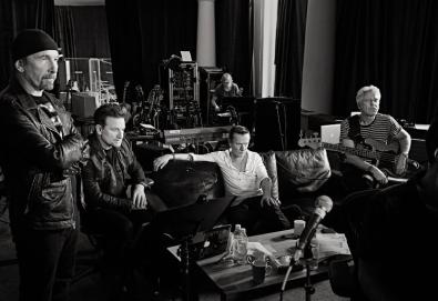 Novo disco do U2 chega em dezembro; confira os detalhes de "Songs of Experience"