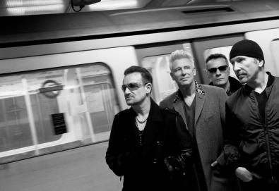 U2 lança vídeo de uma nova música, "The Blackout"