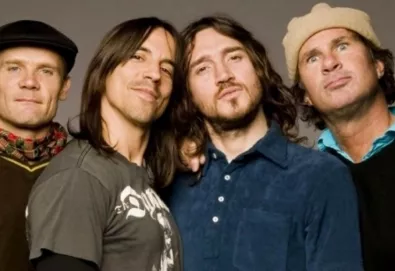 Red Hot Chili Peppers anuncia volta de John Frusciante