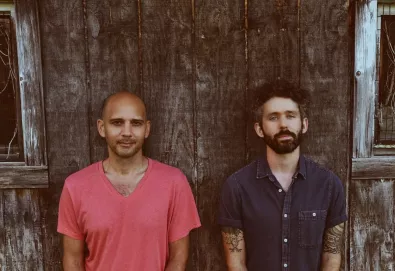 The Antlers retorna com uma nova música, “Wheels Roll Home”